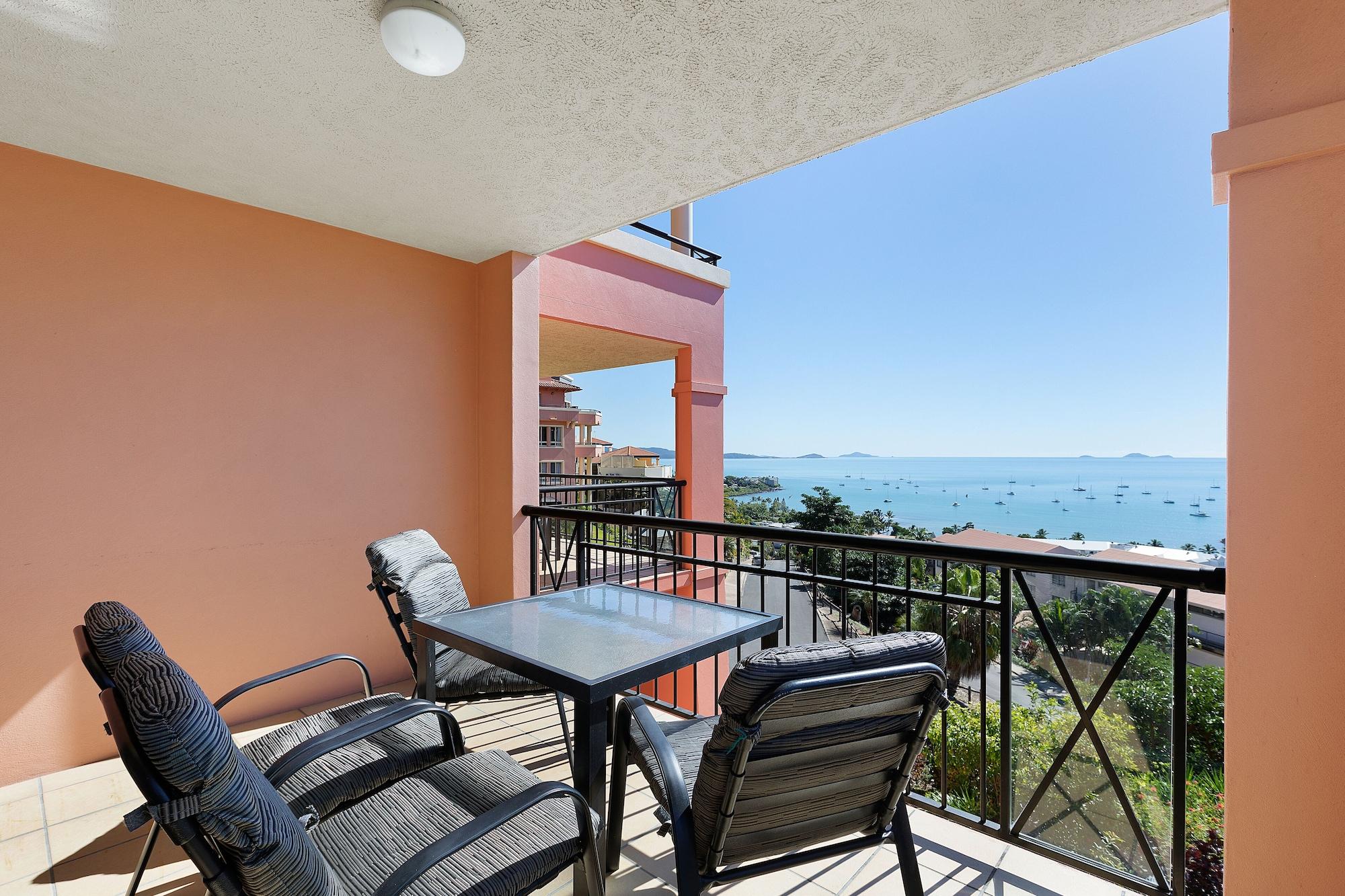 Martinique Whitsunday Resort Airlie Beach Extérieur photo